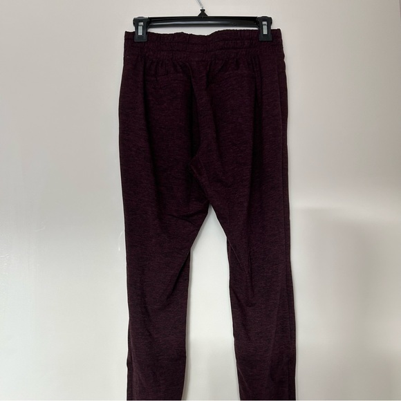 GAP Fit Tech Jersey Workout Joggers - Picture 9 of 13